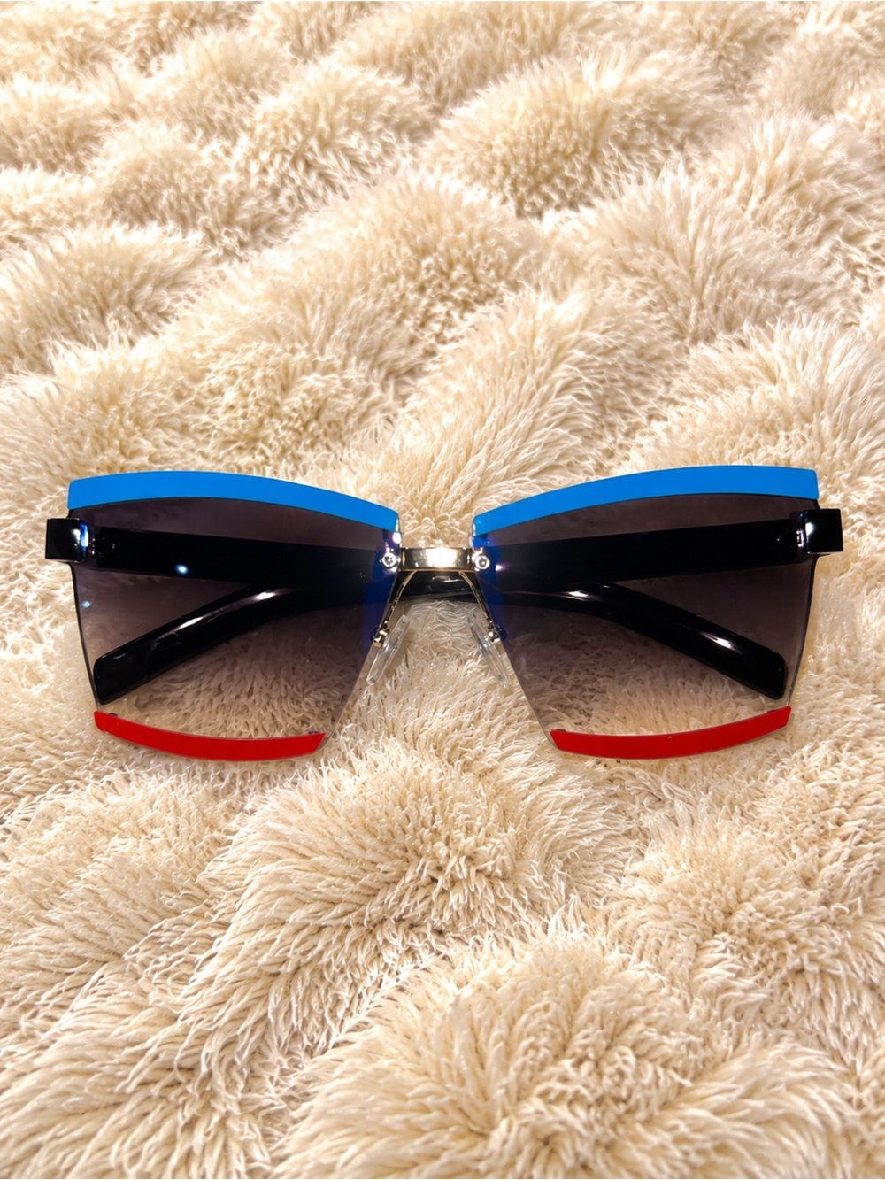 RETRO Stylish Two-Tone Rimless Women's Sunglasses - Blue & Red